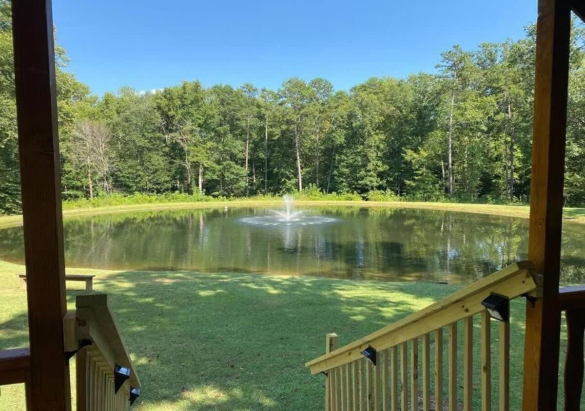 Serene 1Br Cabin Near Nc Z00 With Loft & Waterview Asheboro Zewnętrze zdjęcie