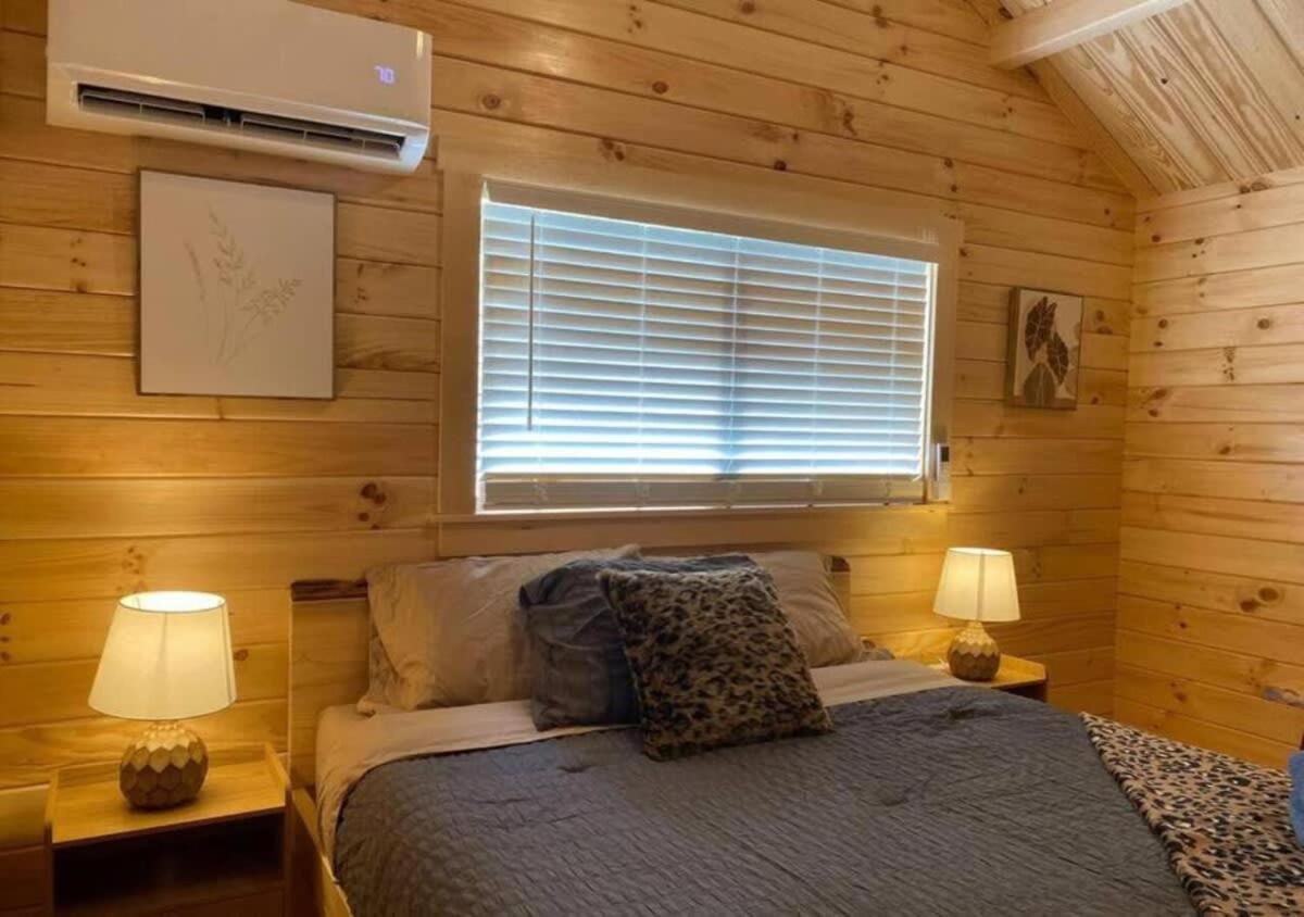 Serene 1Br Cabin Near Nc Z00 With Loft & Waterview Asheboro Zewnętrze zdjęcie
