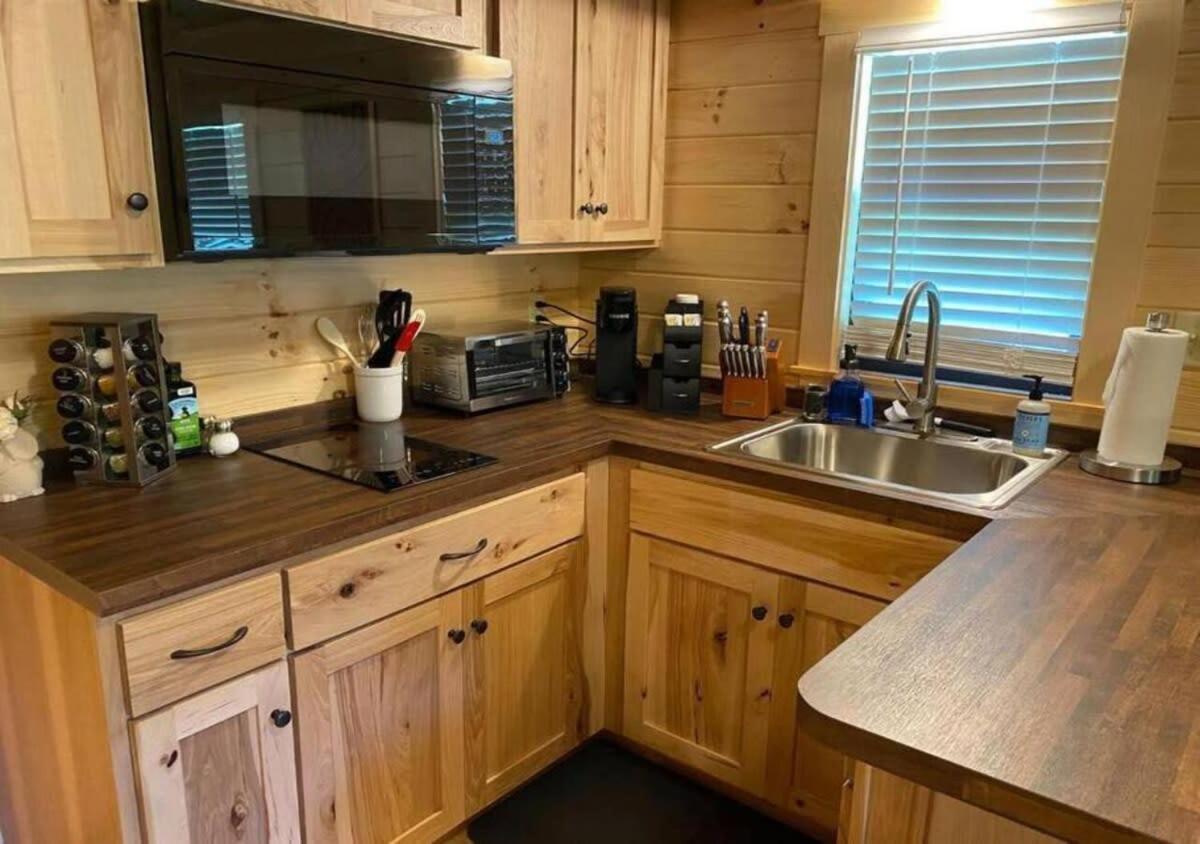 Serene 1Br Cabin Near Nc Z00 With Loft & Waterview Asheboro Zewnętrze zdjęcie